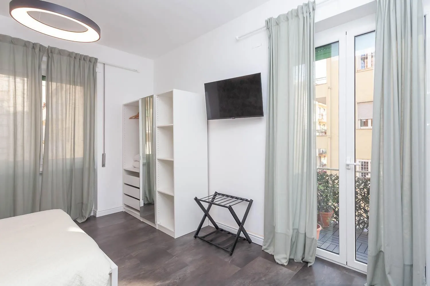 Fiorini - Rooms location