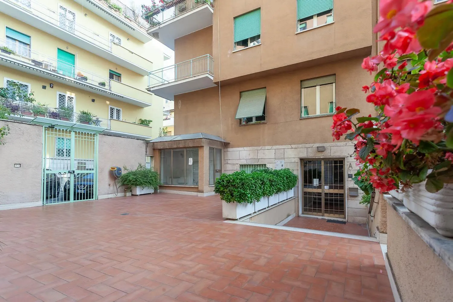 Fiorini - Rooms Rome Italy